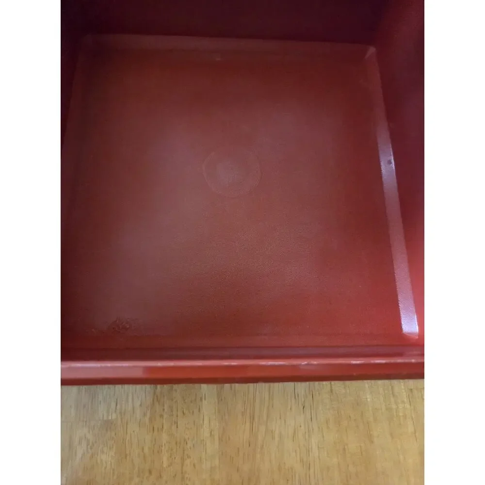 Vintage Tupperware #514-20 Square 9 x 9 x 3 Storage Container Paprika/Orange